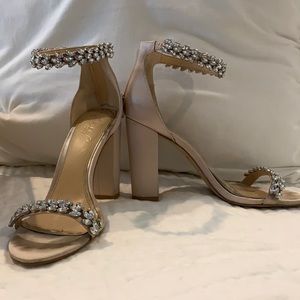 Jewel Badgley Mischka shoes size 8.5